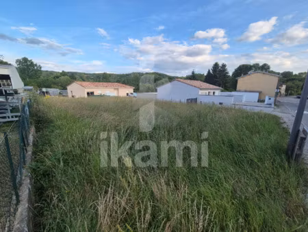 terrain plat constructible de 567 m2