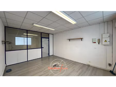 bureaux professionnels avec parking privatif - loyer mensuel