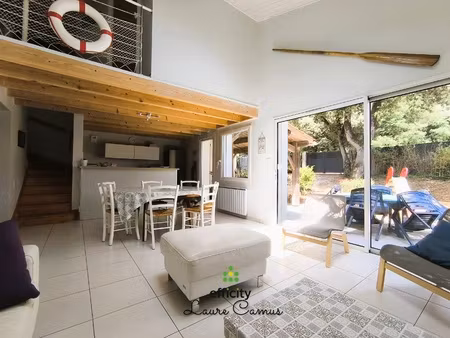 maison 10 pièces - 223 m²