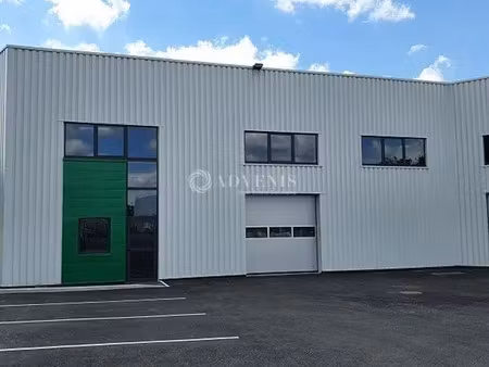 local d'activités a vendre