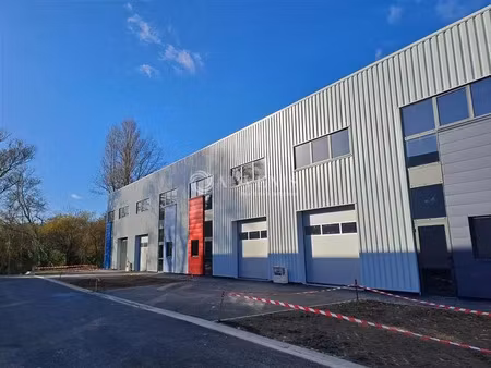 local d'activités a vendre