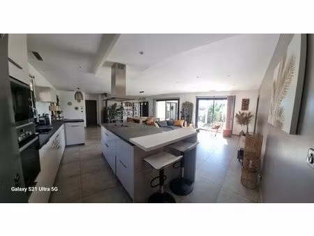 maison de prestige de 157 m2 en vente alata  corse