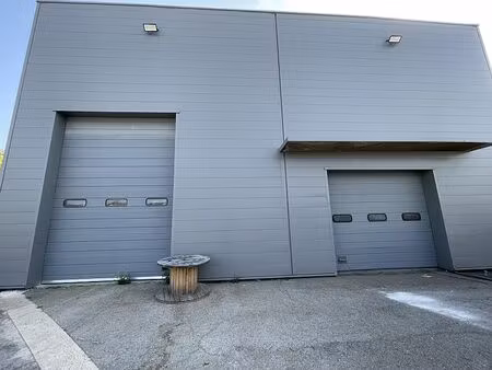 location local d'activités mauguio 1 115 m²