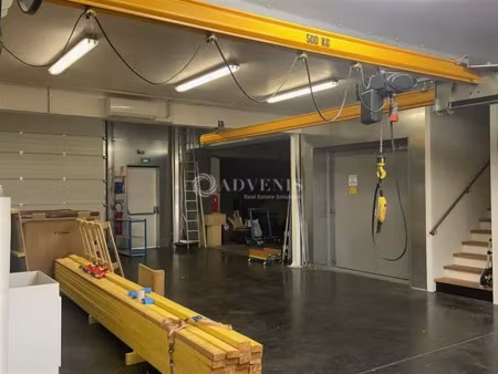 local d'activités a vendre