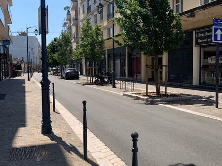 vente parking / box  1.00m²  châteauroux