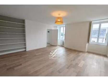 location - appartement 4 pièces 132 m