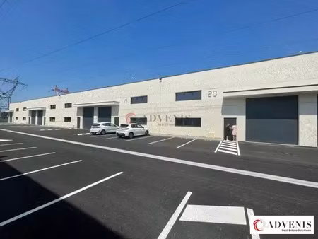 local d'activités a vendre