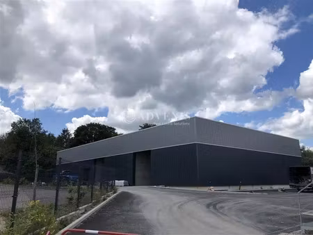 local d'activités a vendre