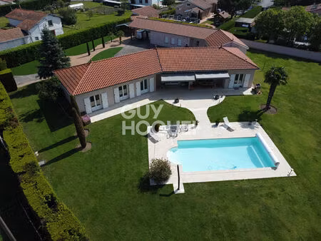 maison d'exception à vendre à cuzieu - un havre de paix