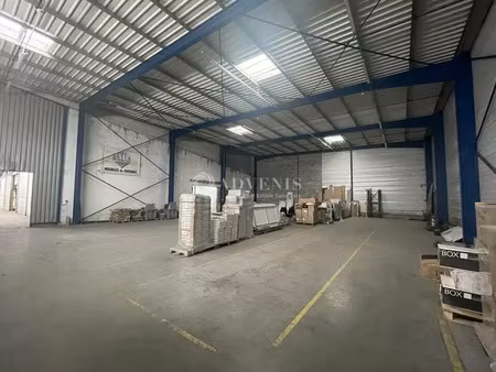 local d'activités a louer