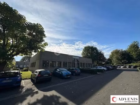 local d'activités a louer