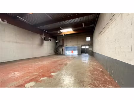 local d'activités a louer