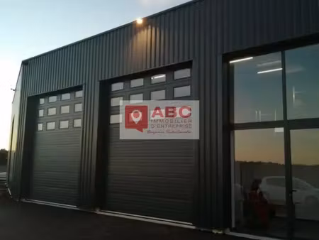 local d'actiivté amenagé à louer à vailhauques