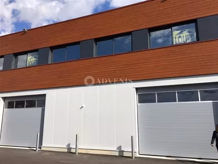 local d'activités a louer