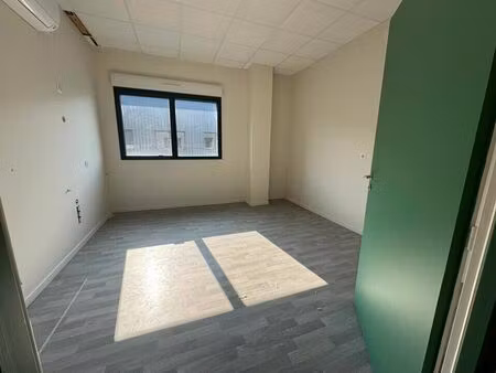 location bureau 200 m² à tours (37100)