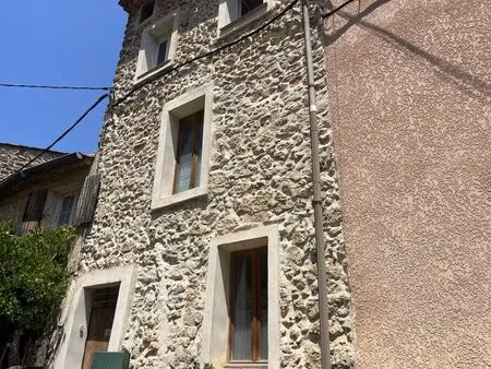 vente maison 5 pièces 150m2 montfort-sur-argens 83570 - 199000 € - surface privée