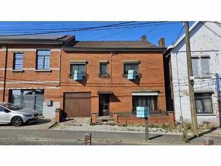 maison à vendre à rue de fleurus 112 moignelée (vbc94112)