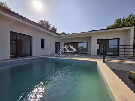 vue sur les cévennes maison contemporaine avec piscine