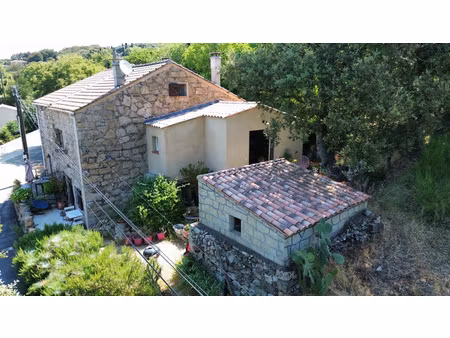 maison de village 114 m²