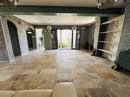 agreable villa t3 renovee  proche de saint-maximin