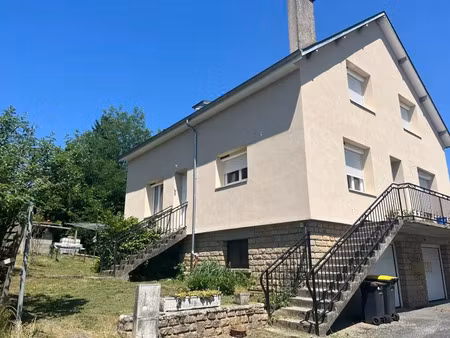 vente immeuble à uzerche (19140)  161 000 €