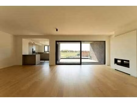 en bordure du golf ...