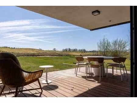 en bordure du golf ...