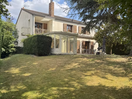 belle maison familiale de 242 m2 sur terrain de 916 m2 es