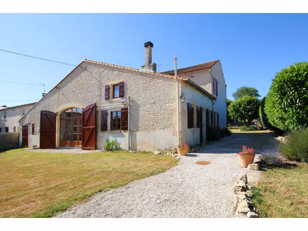 maison à vendre à chives (17510) - charente-maritime