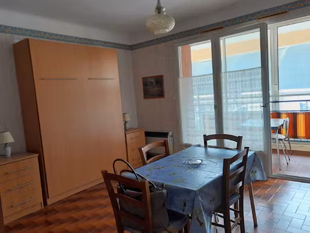 appartement f1bis  loggia  parking privatif
