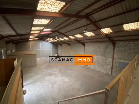 entrepôt de 1236m²