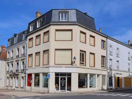 location pro à montargis