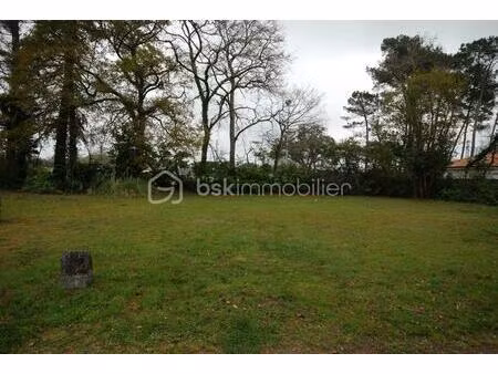 terrain de 900 m² à narrosse