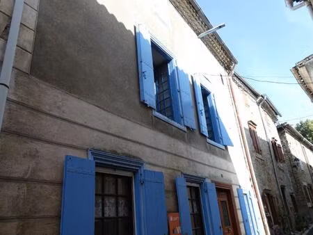 maison t4 de 100m² avec cour de 30m²  cave/atelier de 28m² et combles aménageables de 85m²