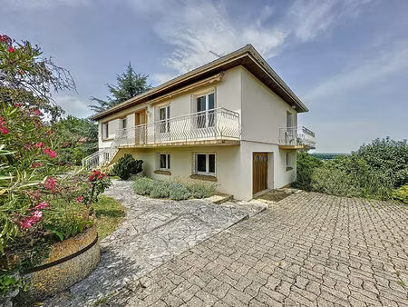 a vendre maison duran 7 pièces avec garage terrain arboré et vue dégagée