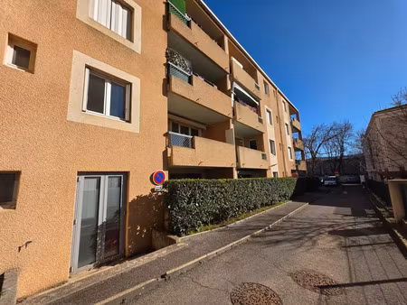 vente appartement 4 pièces 81 m² gardanne (13120)