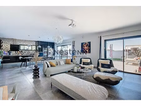 somptueuse maison contemporaine 140 m² t4/5 recente de 2017