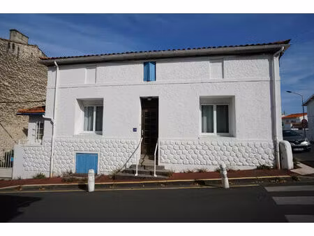 maison à vendre à royan - 4 pièces  3 chambres  proche de la mer