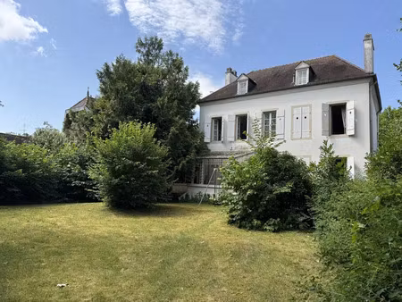 genlis - maison 8 pièces à vendre - 250m2 - 895 000 € - réf: 2996 - bourse immobilière