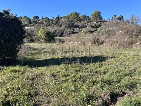 terrain de 4 225 m² à cotignac