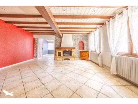 vente maison à celles-sur-belle (79370) : à vendre / 283m² celles-sur-belle