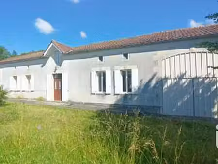 vente maison à saint-ciers-champagne (17520) : à vendre / 243m² saint-ciers-champagne