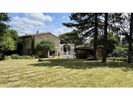 vente maison 10 pièces 214 m² étoile-sur-rhône (26800)