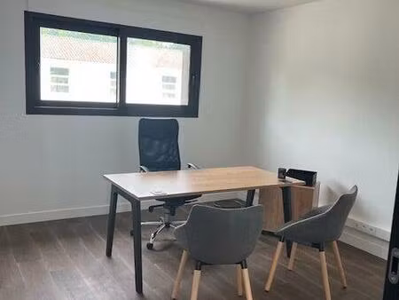 location bureau à léognan (33850)
