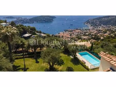 villa avec piscine et terrasse villefranche-sur-mer (06)