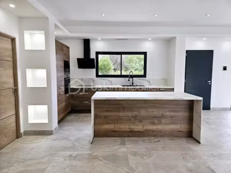 vente maison 5 pièces 137 m² à montauban (82000)  415 000 €