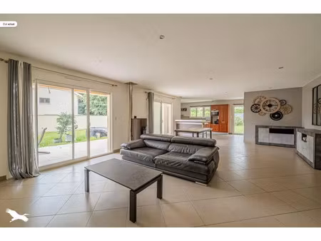 vente maison 5 pièces 133 m² à montussan (33450)  379 080 €