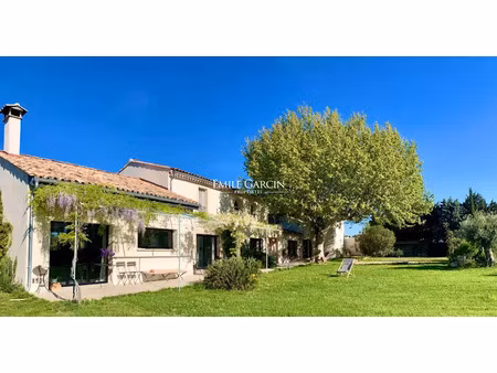 vente maison 8 pièces 350 m² à chateaurenard (13160)  1 590 000 €