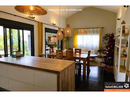 vente maison 5 pièces 180 m² à la montagne (97417)  750 000 €
