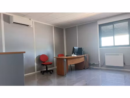 location commerce 20 m² à saint-laurent-de-mure (69720)